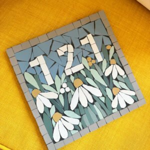 Door Number - Daisies